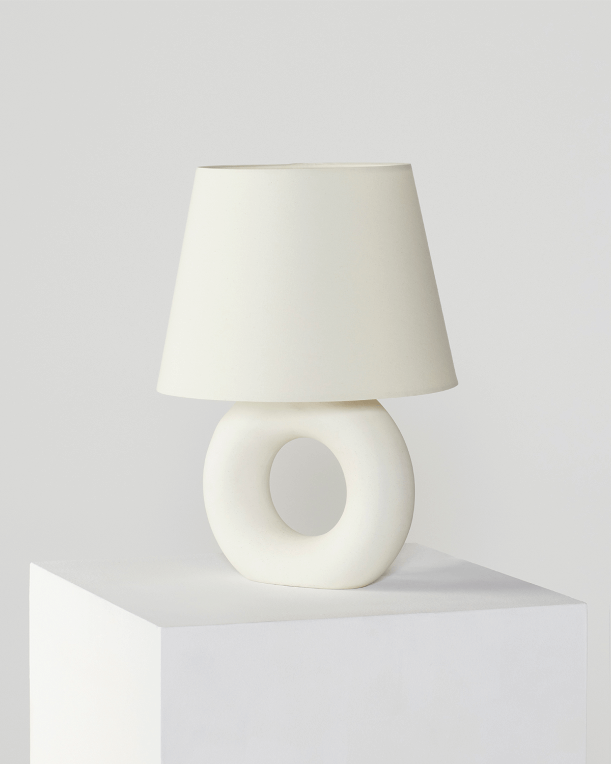 The Chloe Donut Table Lamp